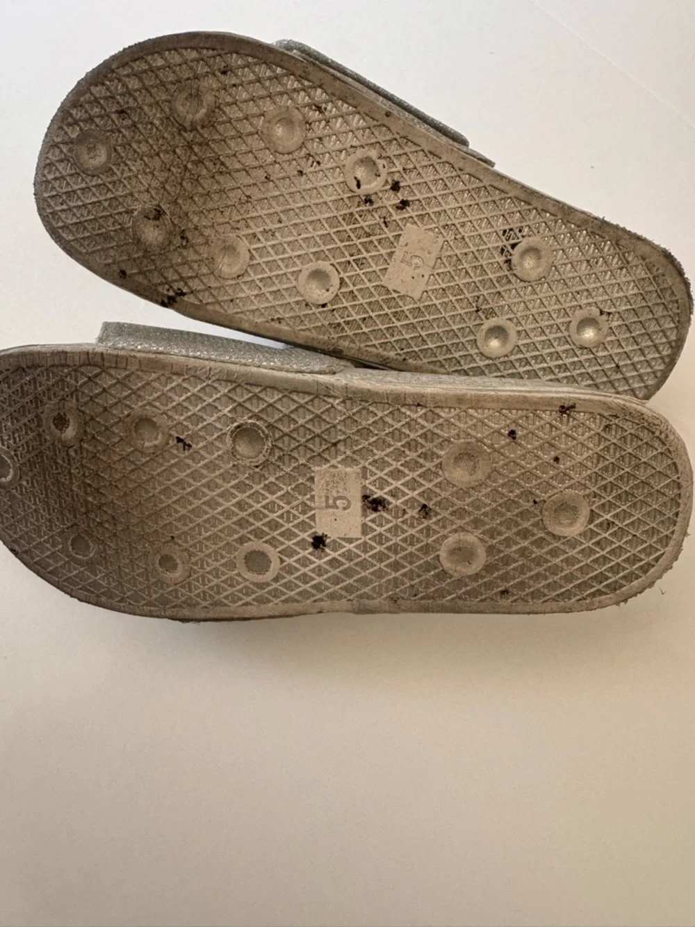 Steve Madden Kids Glitter Silver Slide Sandals with Elastic Stap